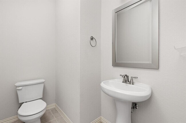 Building Photo - 2949 Consuelo Wy