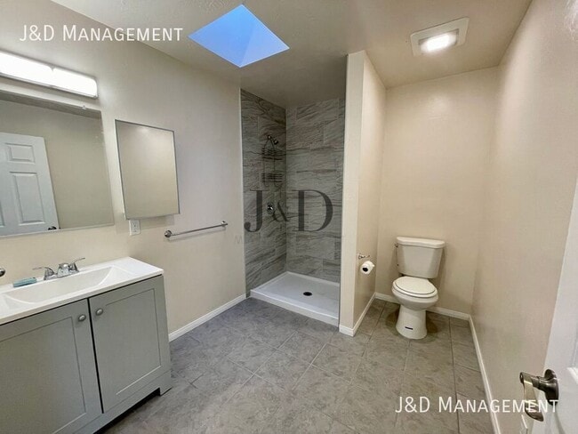 Building Photo - 2252 Ocean View Blvd