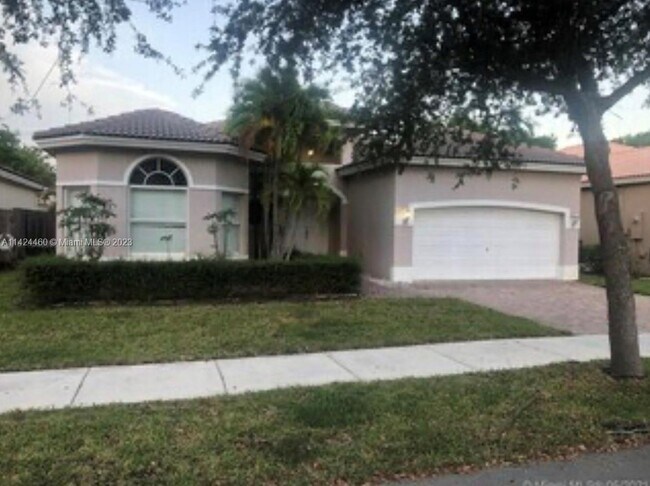 Primary Photo - 1631 SE 17th Ave