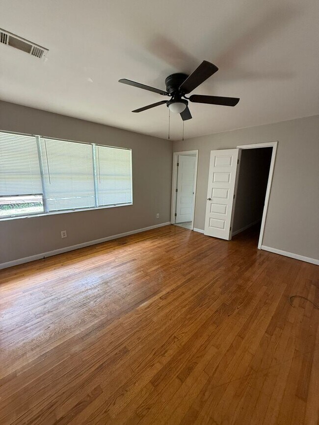 Building Photo - 1507 O'Neal Dr