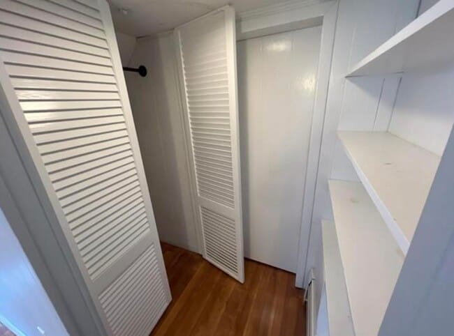 Building Photo - 116 Concord St