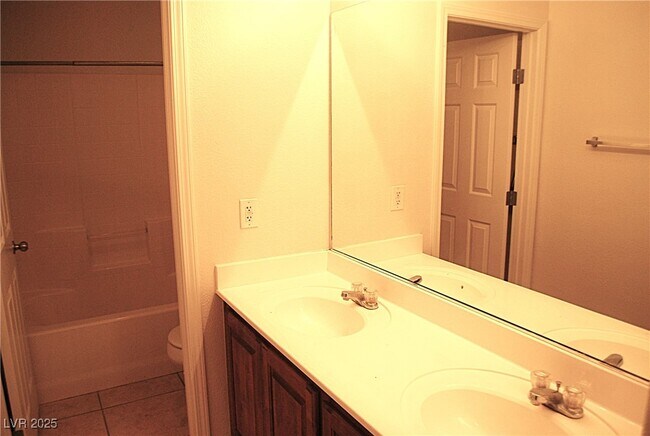 Building Photo - 9037 W Victor Creek Ave