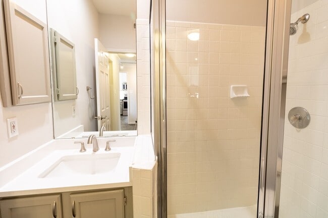 Building Photo - South Austin Gem: Cozy 2BR Home with Stunning Downtown Views, Minutes from Barton Creek Greenbelt!