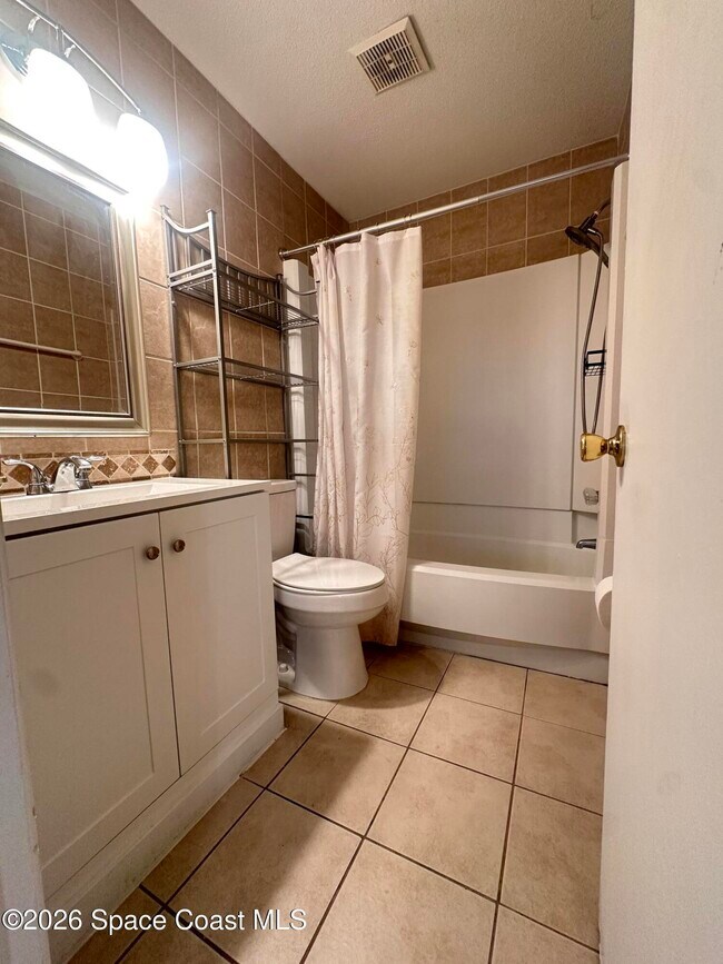 Building Photo - 294 Berkshire Ln