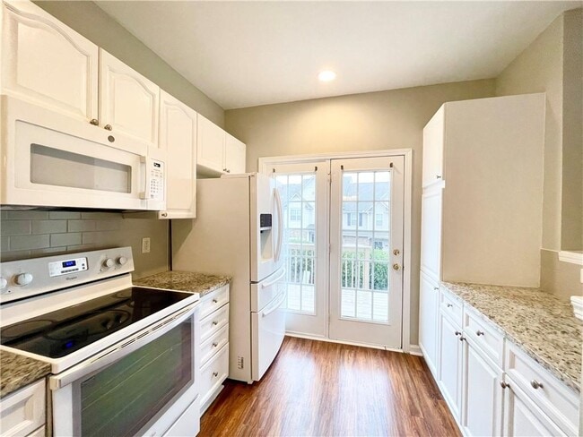 Building Photo - 2225 Hoskins Ct