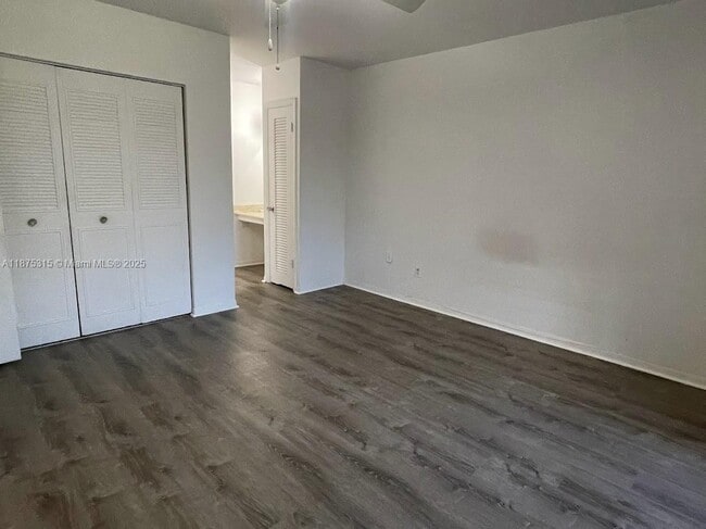 Building Photo - 2510 SW 81st Ave