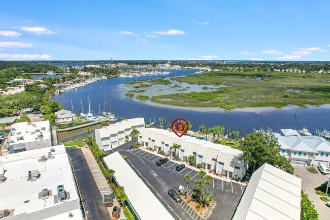 Building Photo - 925 S Ponce De Leon Blvd