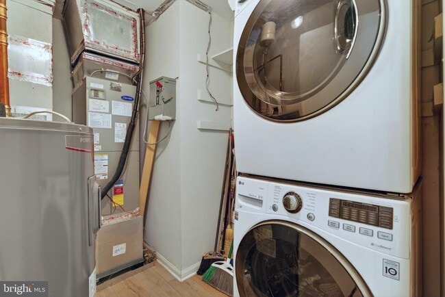 Building Photo - 1706 Fantasia Cir