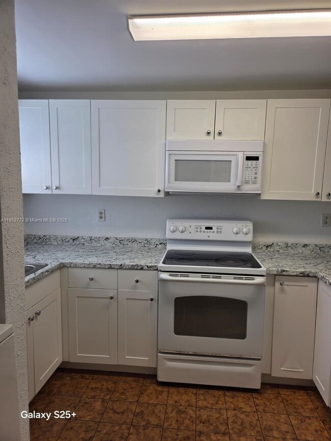 Building Photo - 3791 NW 78th Ave