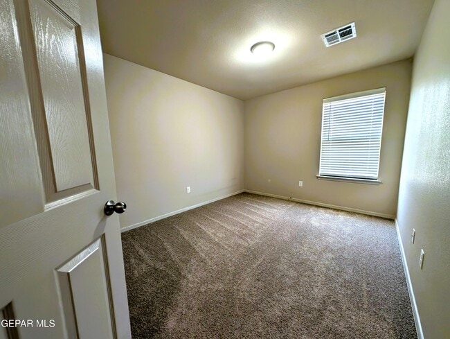 Building Photo - 616 Rafael Marmolejo St