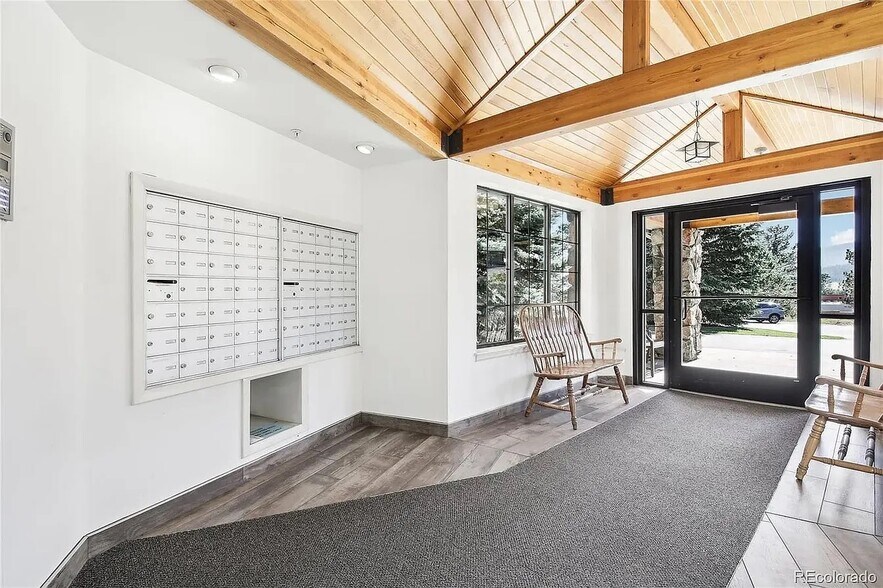 Building Photo - 31819 Rocky Village Dr