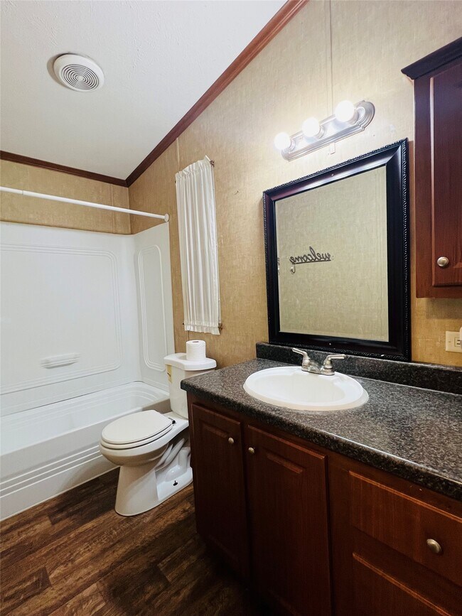 Building Photo - 16381 Hunters Green Dr
