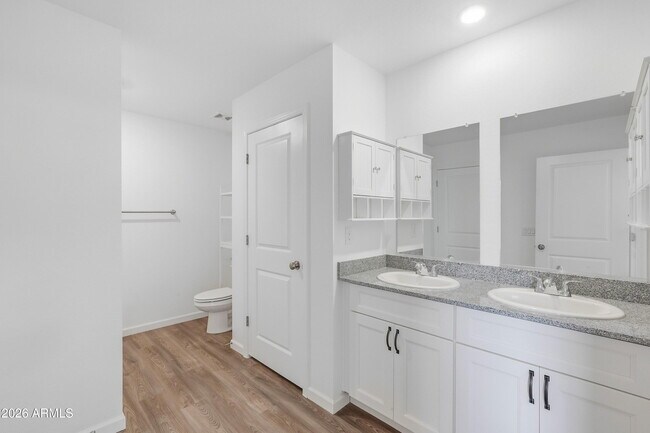 Building Photo - 1796 W Laguna Dr