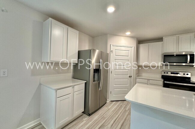 Building Photo - 2640 Saltgrass Wy