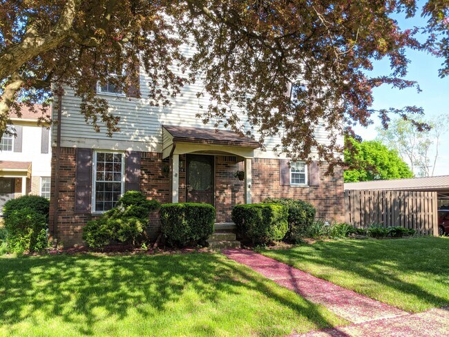 Building Photo - 3238 Alpine Dr