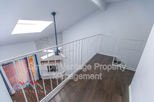 Building Photo - 4935 N 43rd St