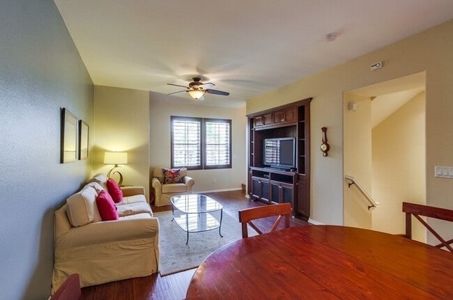 Building Photo - **Move in Special $1000 off 1st month's rent**Stunning 3-bed, 3.5 bath, tri-level condo w/ 2-car ...