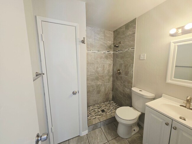 Building Photo - Garland 3 Bedroom, 2 Bath, 1 Car Garage Property That Has Been Completely Remodeled