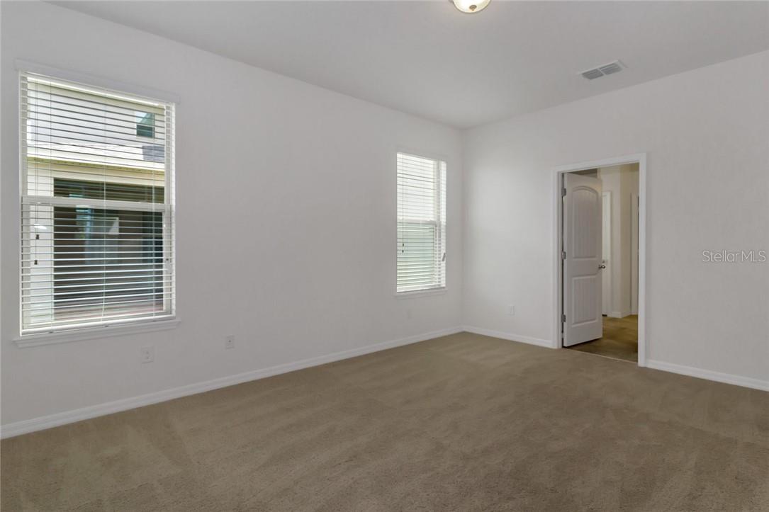 Building Photo - 16242 Outlook Shore Aly