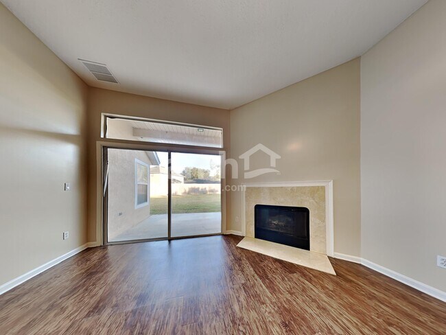 Building Photo - 392 Brierstone Ct