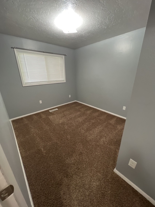 Building Photo - 945 S 660 W
