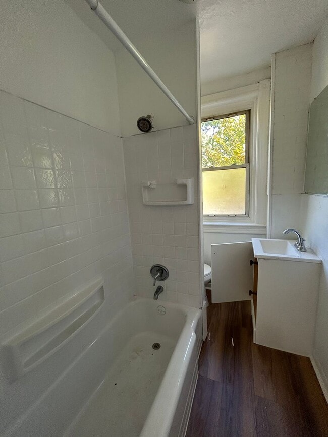 Building Photo - 350 Cleveland Ave