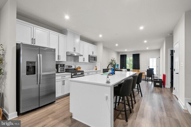 Building Photo - 2430 Steamboat Wy