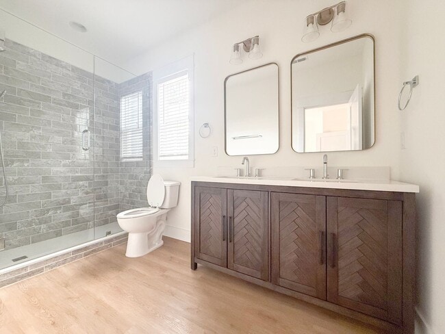 Building Photo - Modern 3-Bedroom Home with Pool and Pickleball Court at Highbury