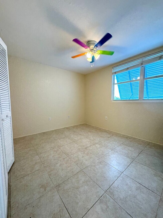 Building Photo - 2 Bedroom 2 Bathroom in the Salt Ponds Condominium