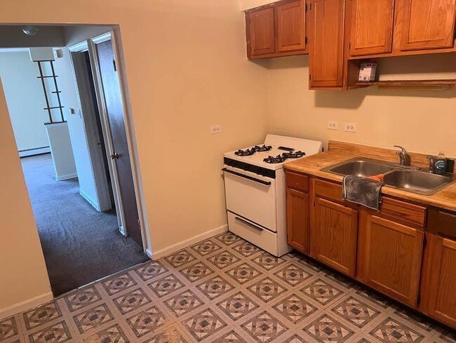 Building Photo - 3133 48th Ct