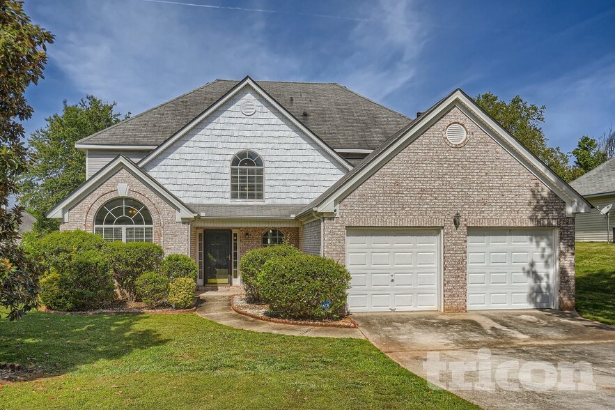 Building Photo - 552 Howell Dr