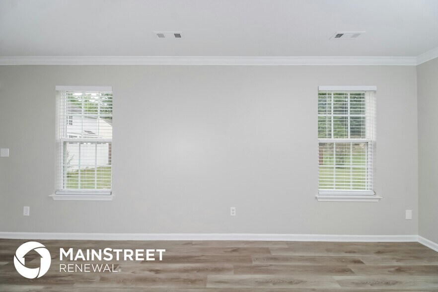 Building Photo - 4366 Paula Dr