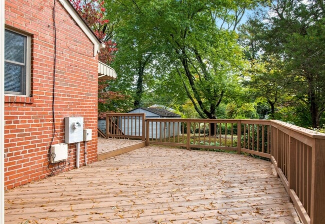 Building Photo - 1301 Orchard Rd