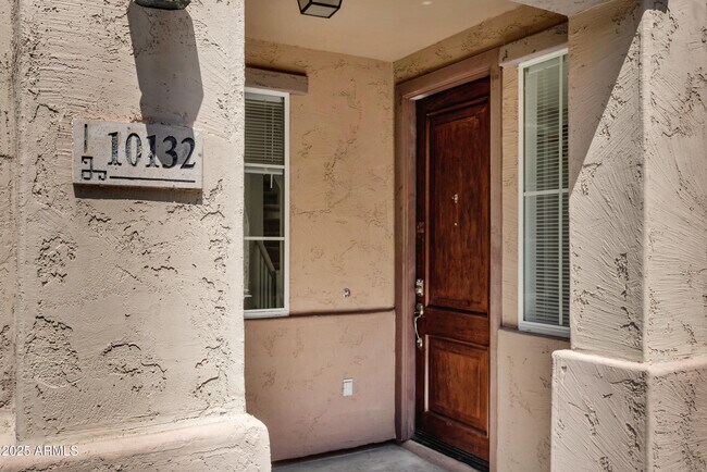Building Photo - 10132 E Isleta Ave