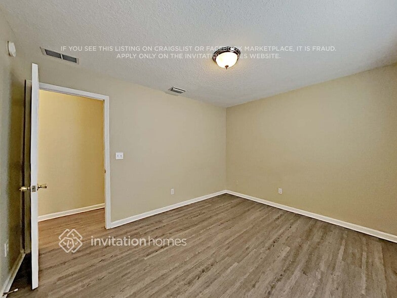 Building Photo - 13948 Bradley Cove Rd