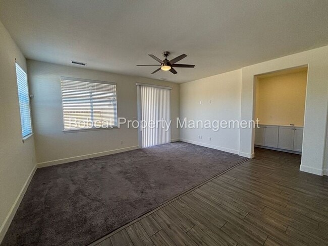 Building Photo - 1097 Dapple Dr