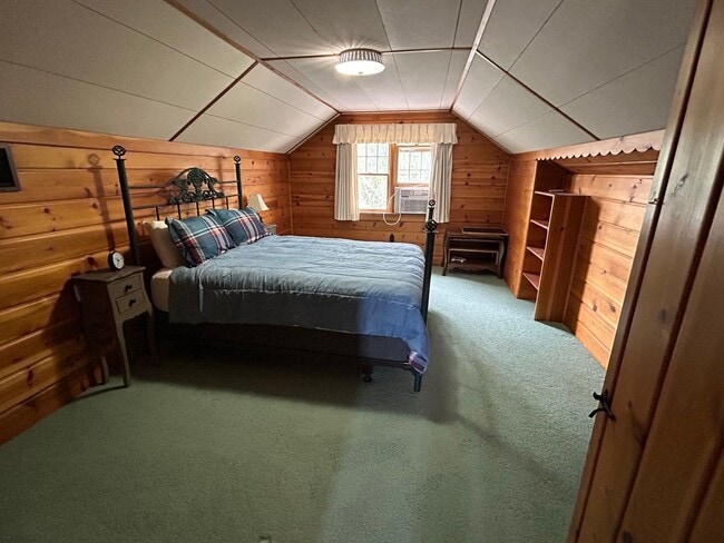 Building Photo - Fully furnished 3 bed 2 bath in Hamilton