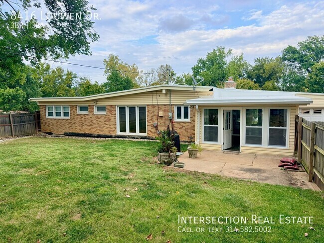 Building Photo - 8416 Louwen Dr