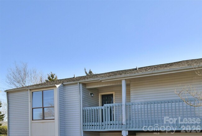 Building Photo - 11185 Harrowfield Rd