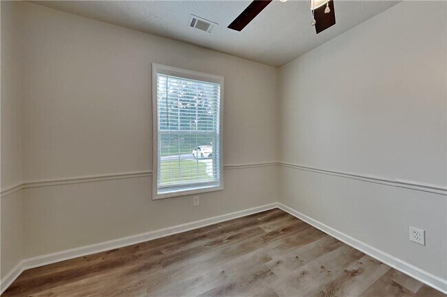 Building Photo - 3685 E Bolding Rd