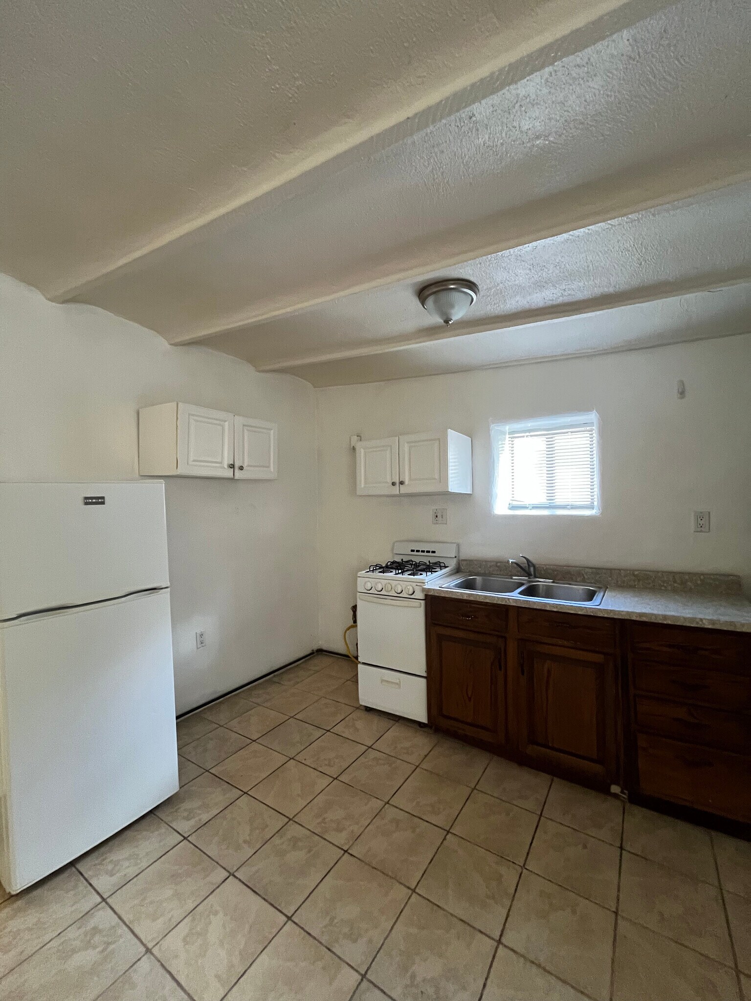 Building Photo - 1203 Barelas St SW