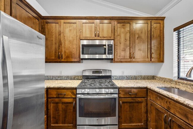 Building Photo - 12800 Meehan Dr
