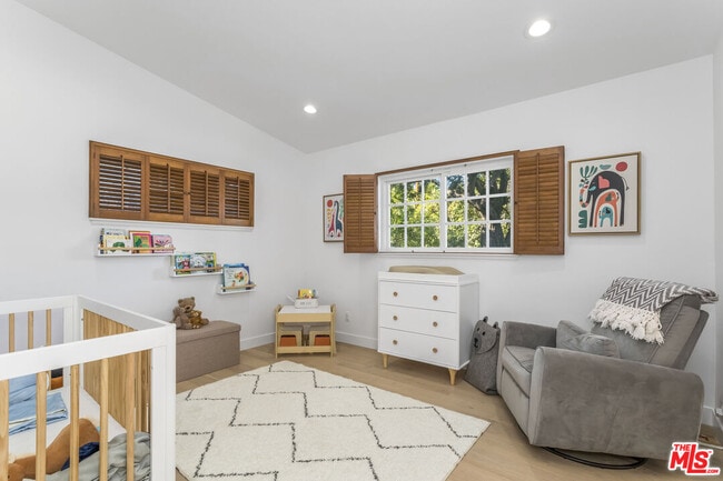 Building Photo - 23826 Burbank Blvd