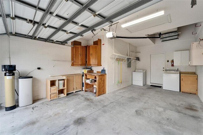 Building Photo - 1032 Radison Ave