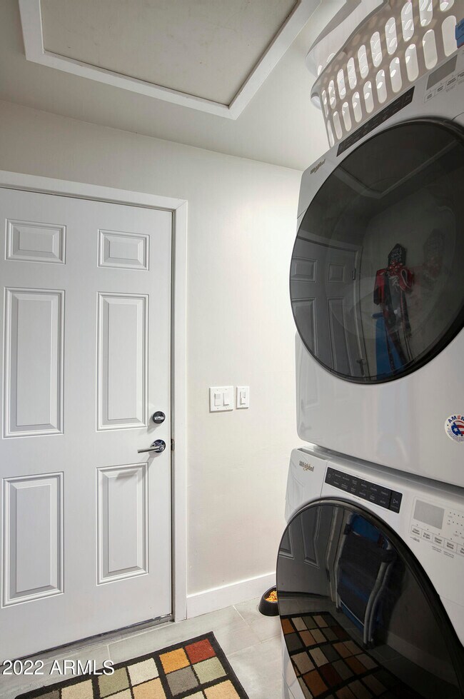 Building Photo - 1817 N 21st St