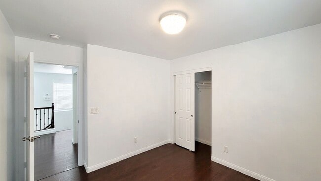 Building Photo - Lydian Ct  - 3 bedrooms , 2.5 bath, 1864 SQFT