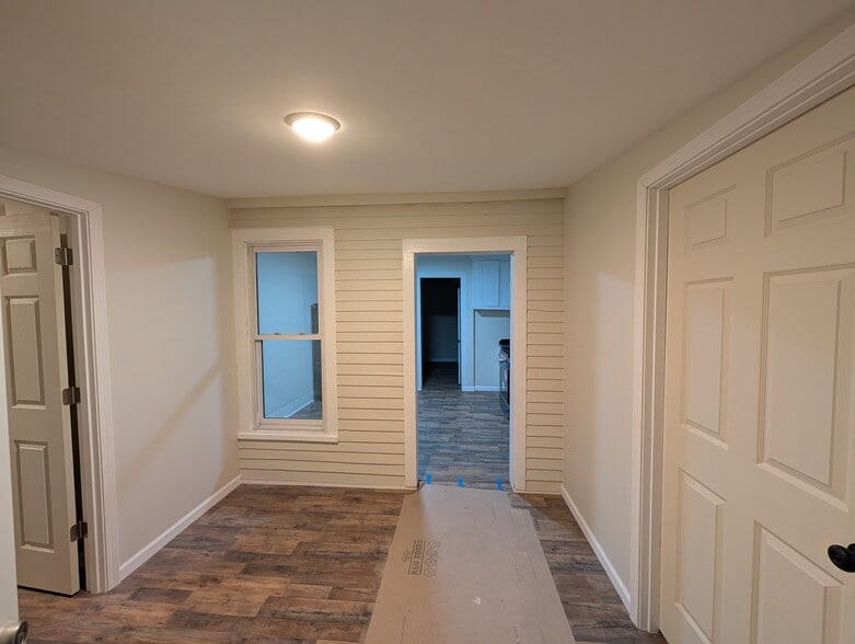 Building Photo - 37 Congress St