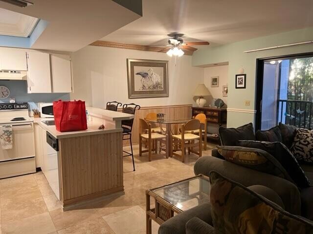 Building Photo - 1605 S US Hwy 1