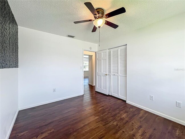 Building Photo - 1535 SE 37th Ave