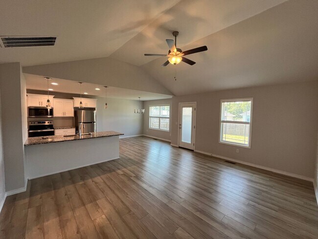 Building Photo - Beautiful Nearly New 3 Bed Home In Willard...
